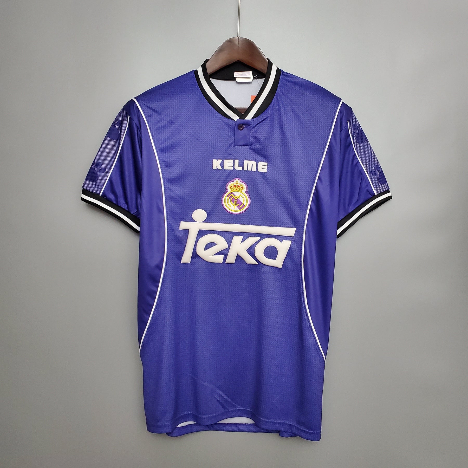 Camisa Real Madrid Away 1997/98 - Kelme Retrô Masculina - Roxa/Branca