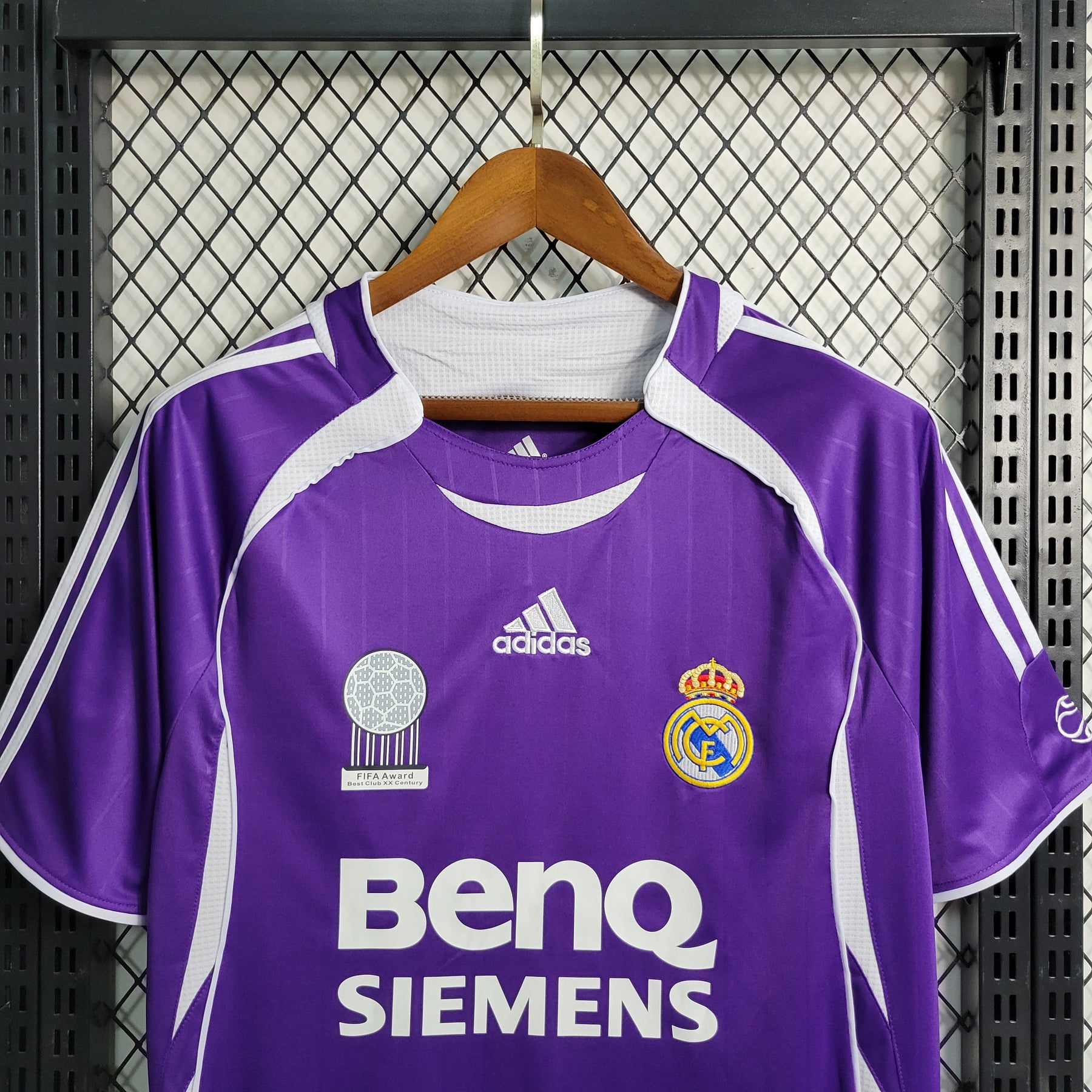 Camisa Real Madrid Away 2006/07 - Adidas Retrô Masculina - Roxa