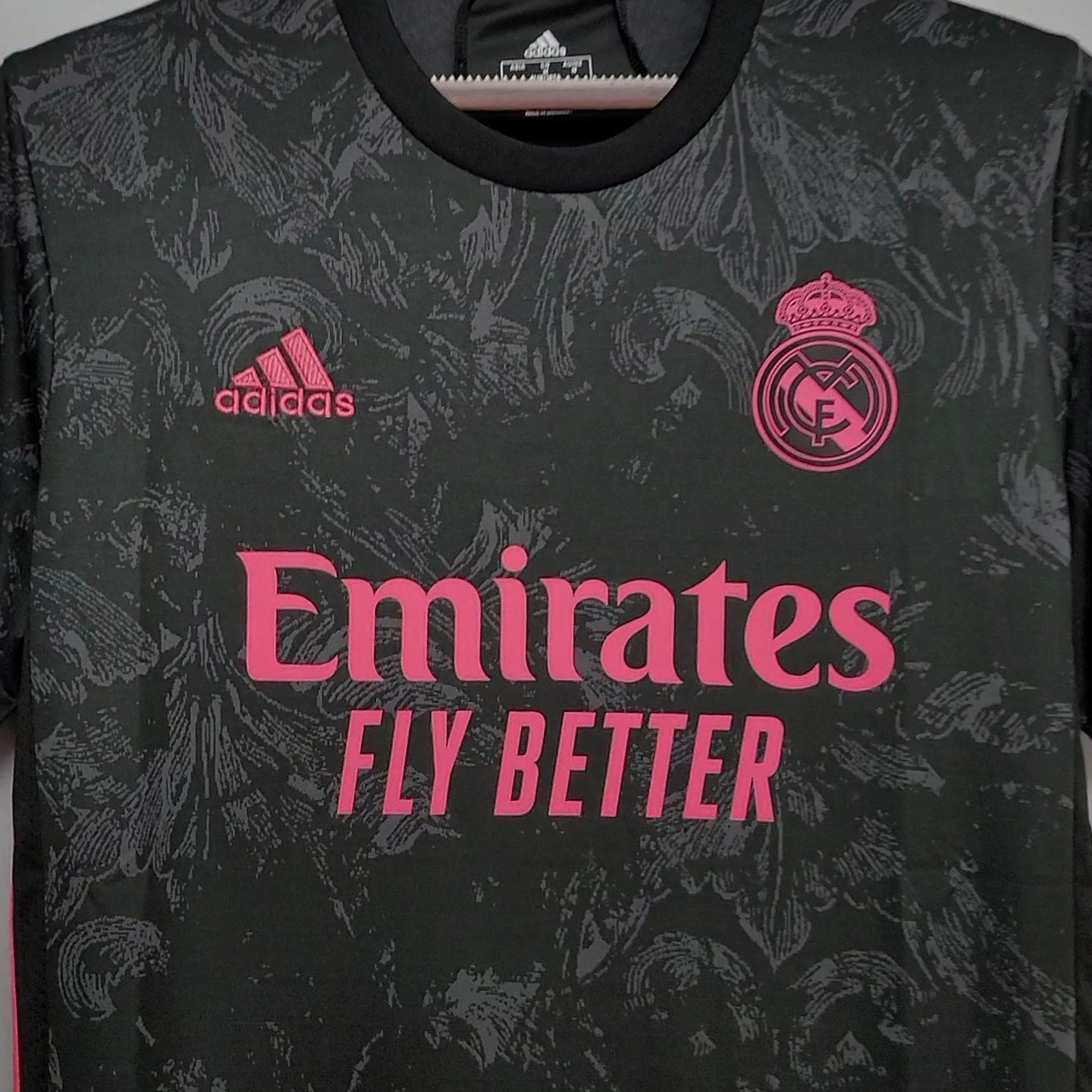 Camisa Real Madrid Third 2020/21 - Adidas Torcedor Masculina - Preta/Rosa