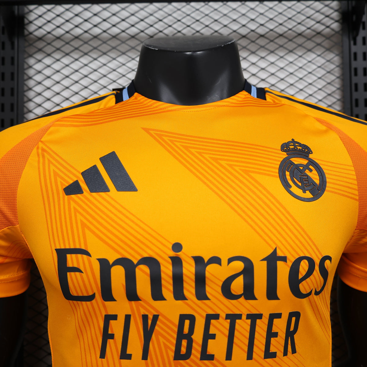 Camisa Real Madrid Away 2024/25 - Adidas Jogador Masculina - Laranja/Preta