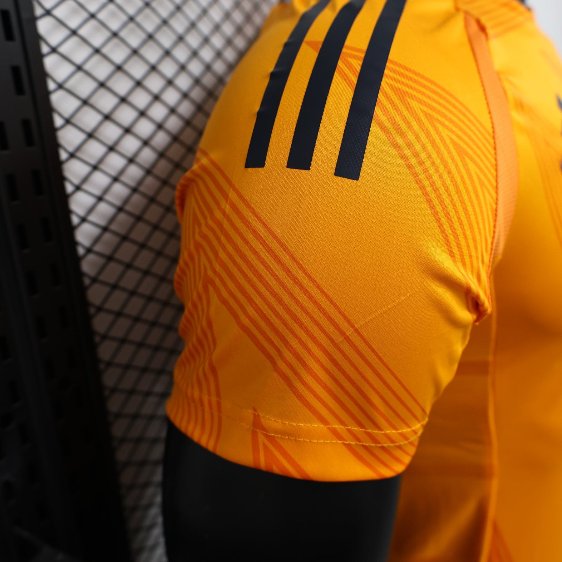 Camisa Real Madrid Away 2024/25 - Adidas Jogador Masculina - Laranja/Preta