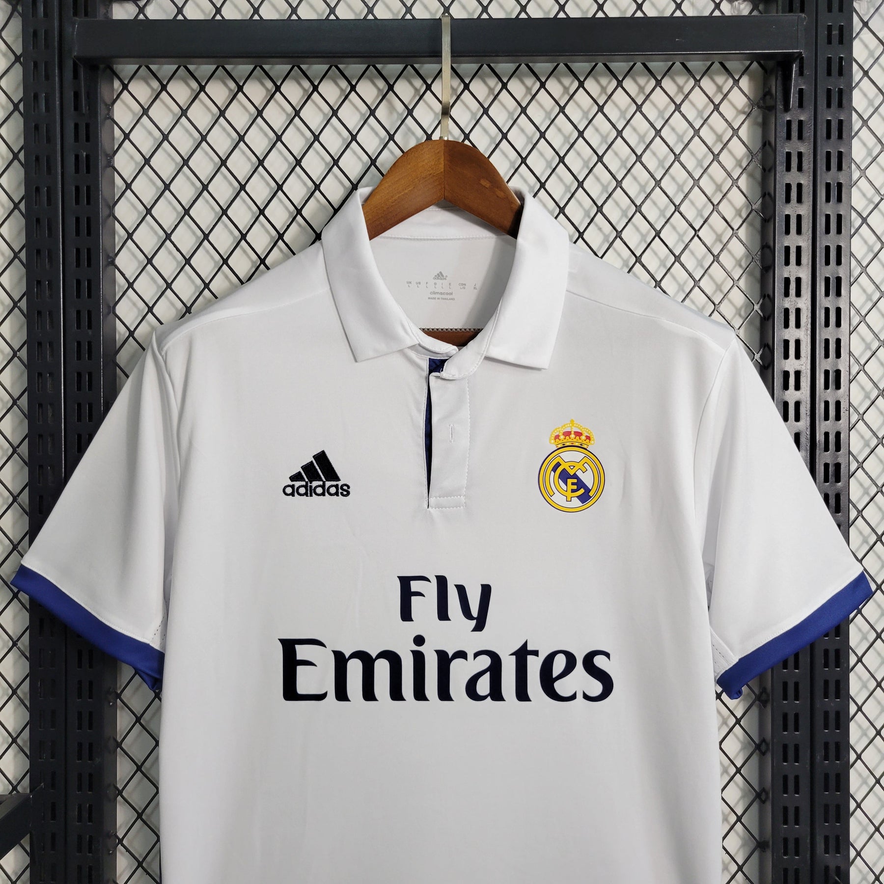 Camisa Real Madrid Home 2016/17 - Adidas Retrô Masculina - Branca/Azul