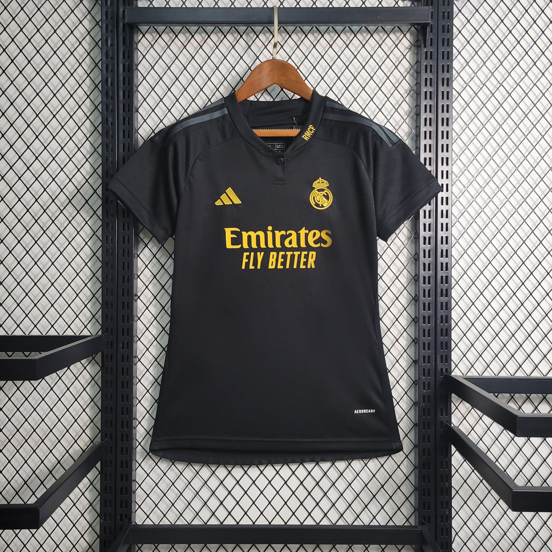 Camisa Real Madrid Third 2023/24 - Adidas Torcedor Feminina - Preta/Dourada