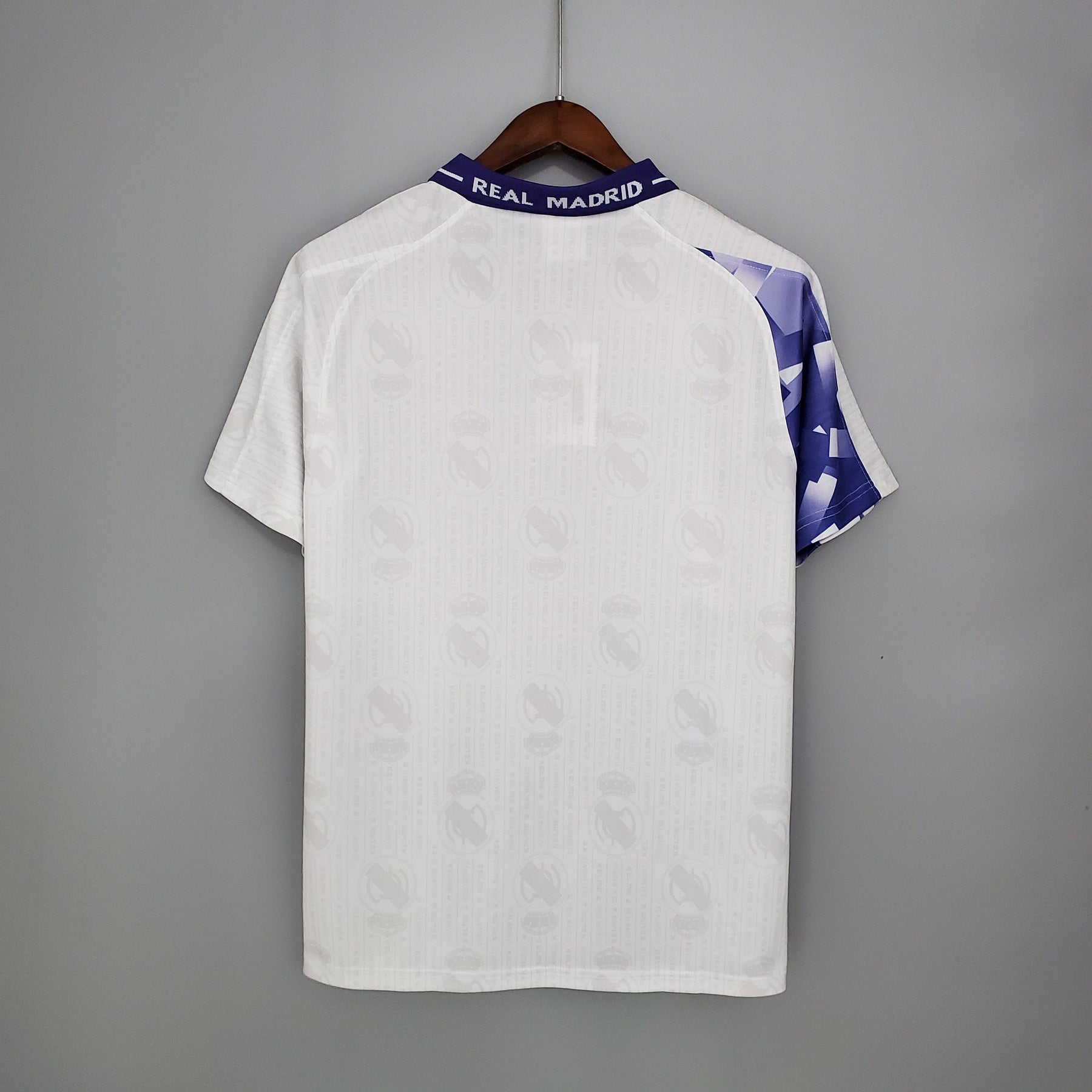 Camisa Real Madrid Third 1996/97 - Kelme Retrô Masculina - Branca/Roxa