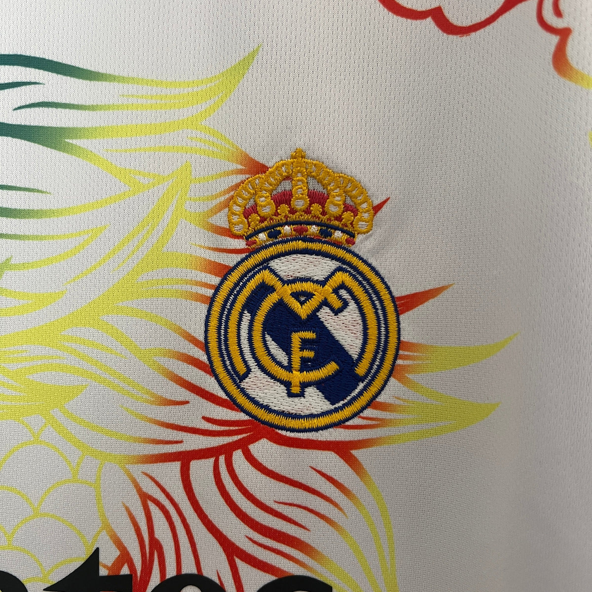 Camisa Real Madrid Edição Especial 2024/25 - Adidas Torcedor Masculina - Branca/Colorida