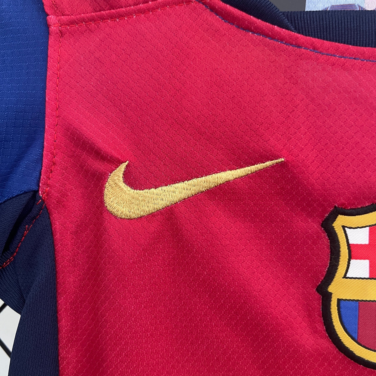 Kit Infantil Barcelona Home 2024/25 - Nike Torcedor - Vermelha/Azul