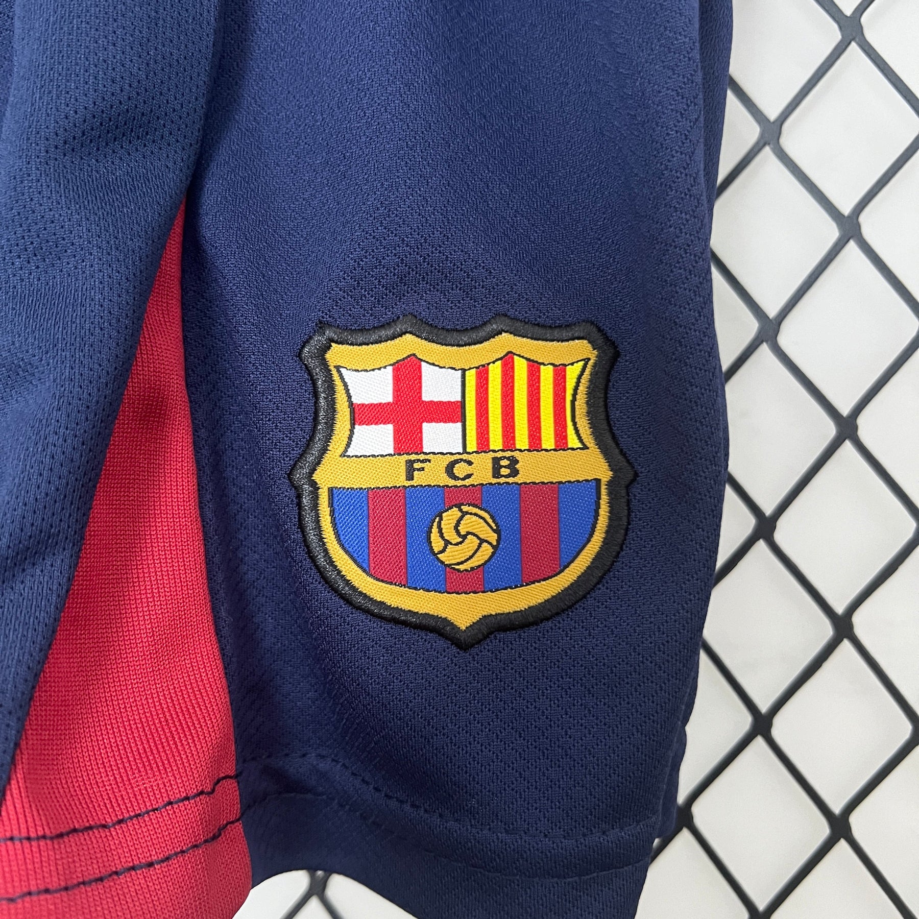 Kit Infantil Barcelona Home 2024/25 - Nike Torcedor - Vermelha/Azul