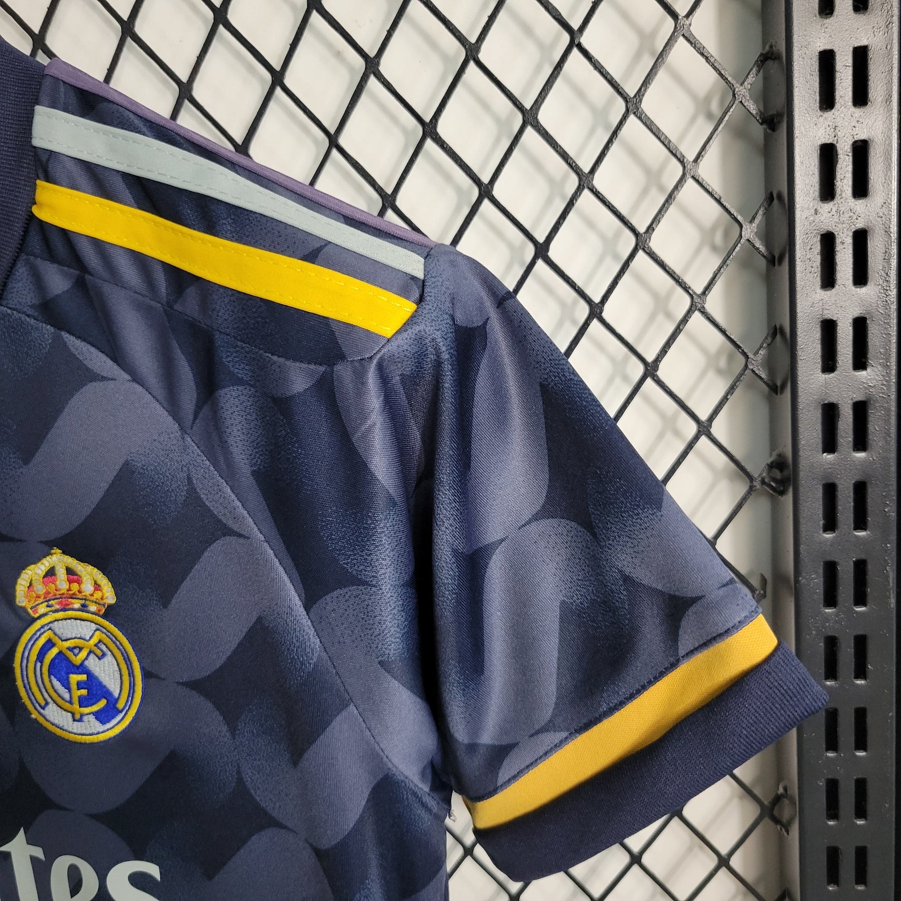 Kit Infantil Real Madrid Away 2023/24 - Adidas Torcedor - Azul