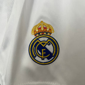 Kit Infantil Real Madrid Home 2024/25 - Adidas Torcedor - Branca/Preta