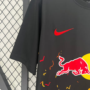 Camisa RB Leipzig Edição Especial 2024/25 - Puma Torcedor Masculina - Preta/Vermelha