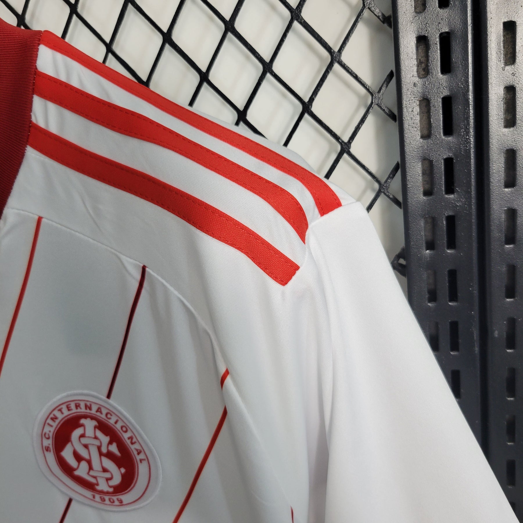 Camisa Internacional Away 2023/24 - Adidas Torcedor Masculina - Branca/Vermelha