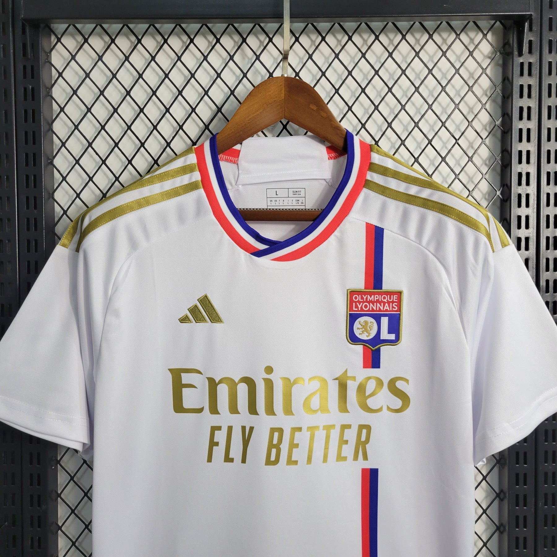 Camisa Lyon Home 2023/24 - Adidas Torcedor Masculina - Branca/Dourada