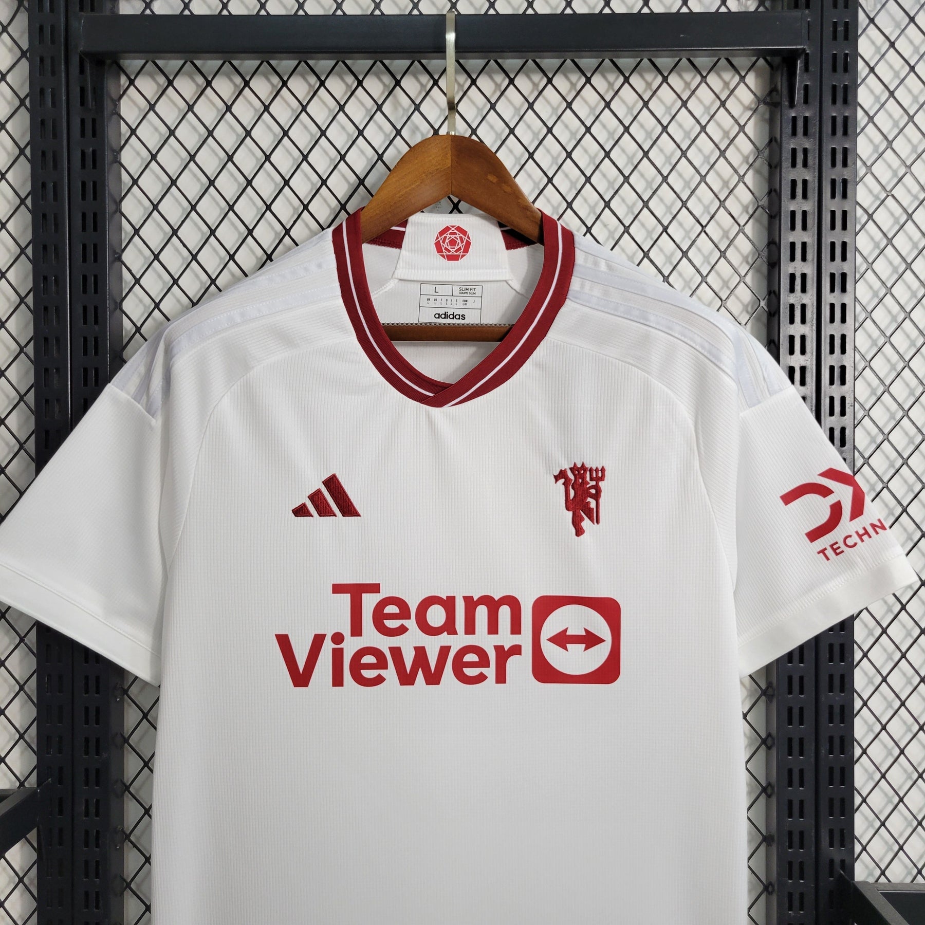 Camisa Manchester United Third 2023/24 - Adidas Torcedor Masculina - Branca/Vermelha