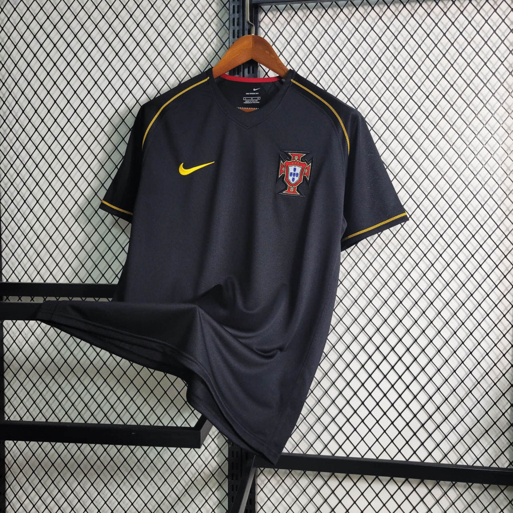 Camisa Portugal Away 2006 - Nike Retrô Masculina - Preta/Amarela