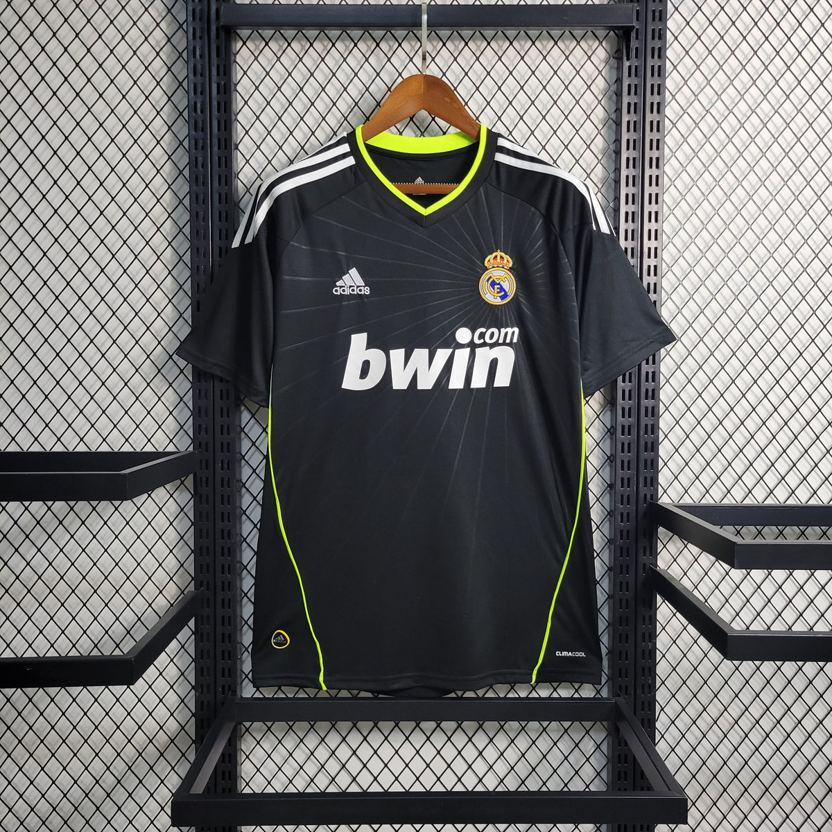 Camisa Real Madrid Away 2010/11 - Adidas Retrô Masculina - Preta/Verde