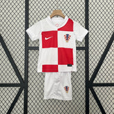 Kit Infantil Seleção Croácia Home 2024/25 - Nike Torcedor - Branca/Vermelha