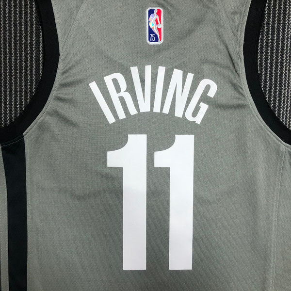 Regata NBA Brooklyn Nets Edição 75 anos 21/22 Kyrie Irving Cinza