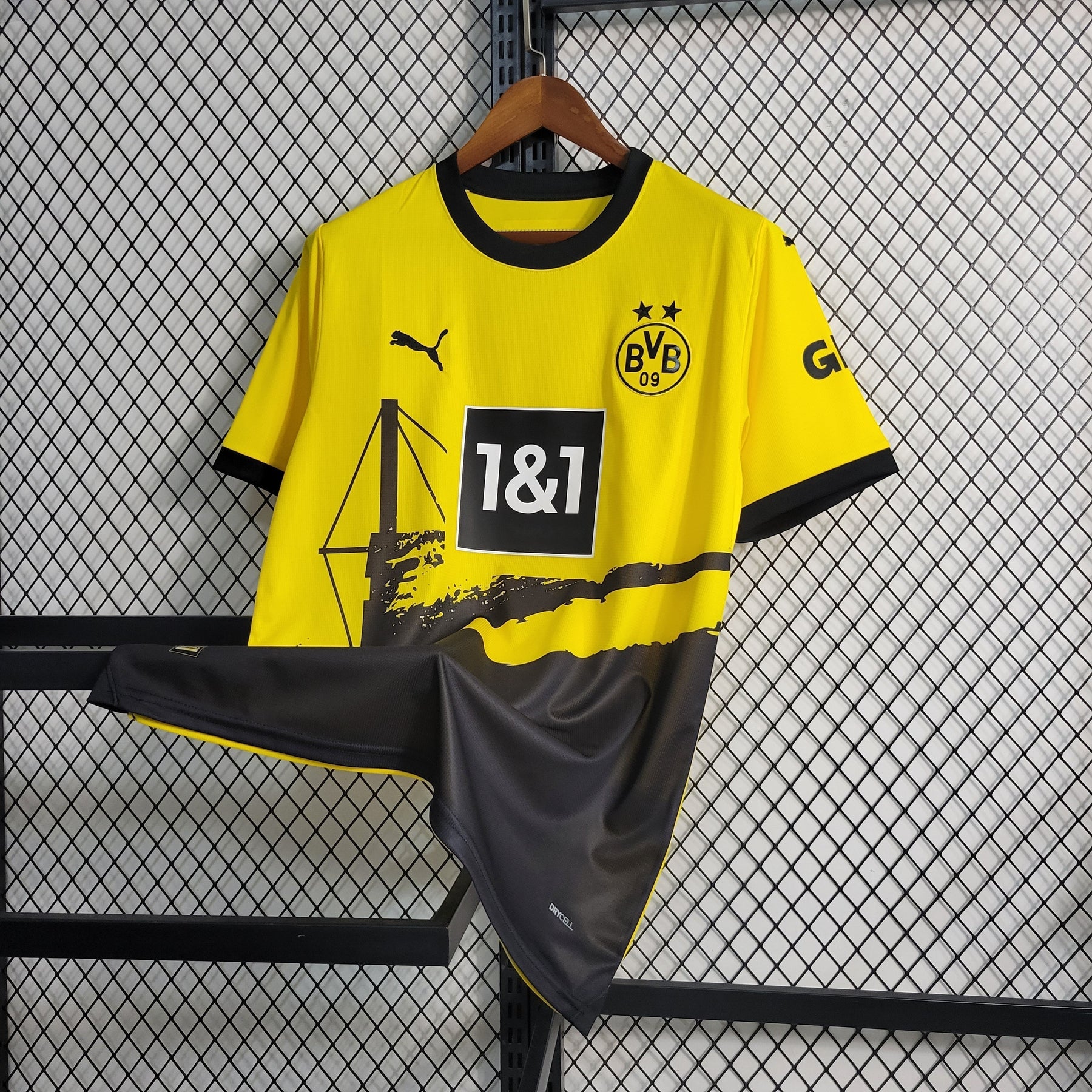 Camisa Borussia Dortmund Home 2023/24 - Puma Torcedor Masculina - Amarela/Preta