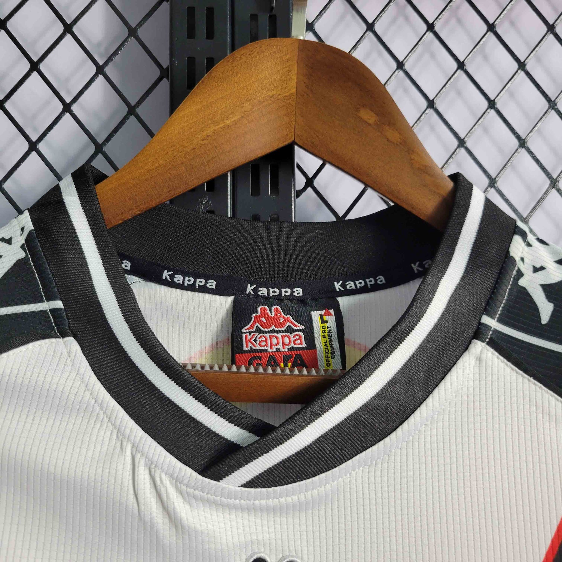 Camisa Vasco da Gama Away 2000/01 - Kappa Retrô Masculina - Branca/Preta