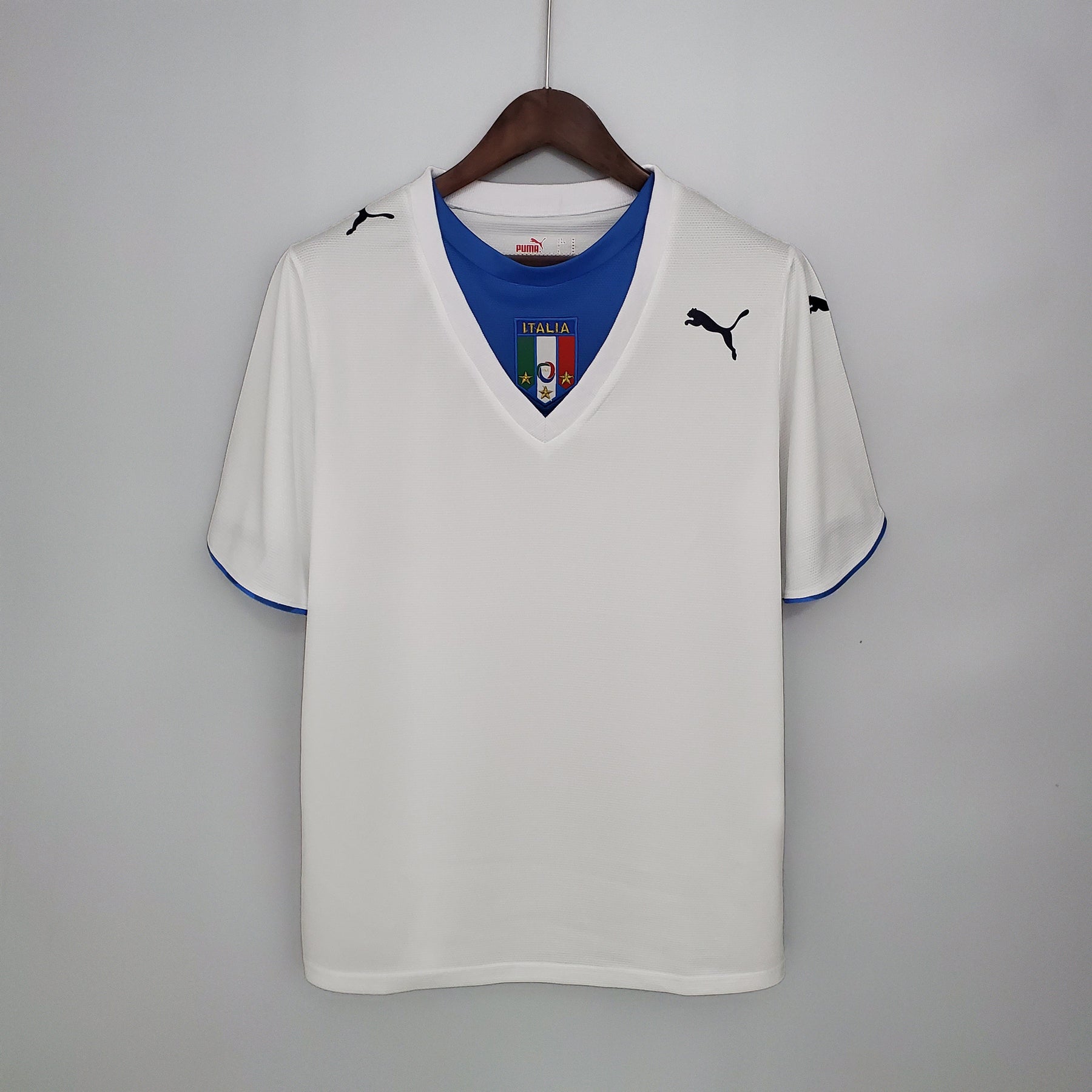 Camisa Seleção Itália Away 2006 - Puma Retrô Masculina - Branca/Azul