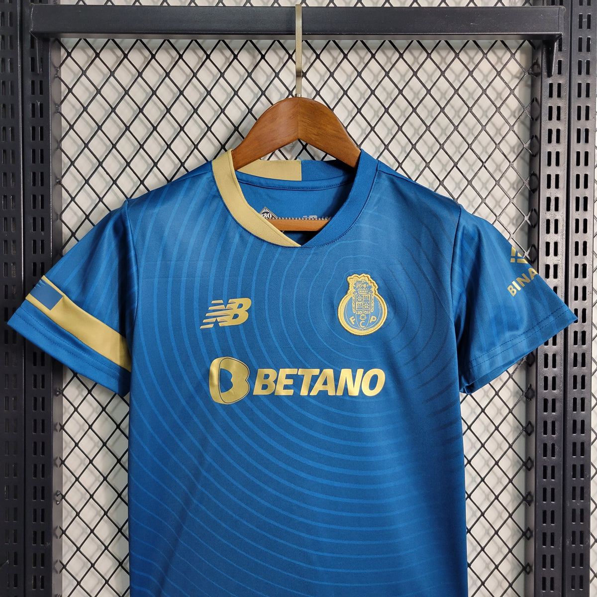 Kit Infantil Porto Third 2023/24 - New Balace Torcedor - Azul/Dourada