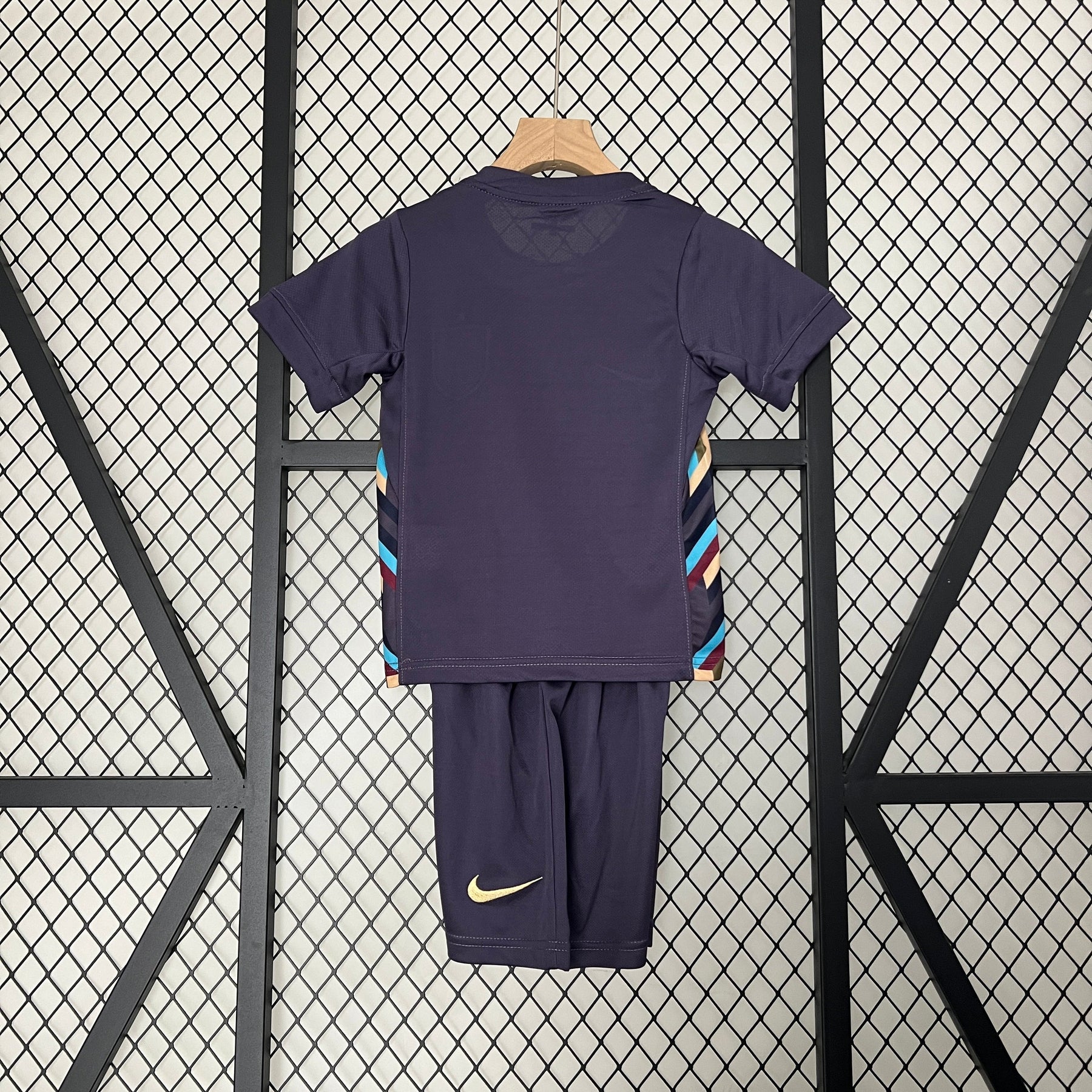 Kit Infantil Seleção Inglaterra Away 2024/25 - Nike Torcedor - Roxa