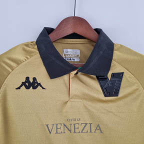 Camisa Venezia 2022/23 - Kappa Torcedor Masculina - Dourada/Preta