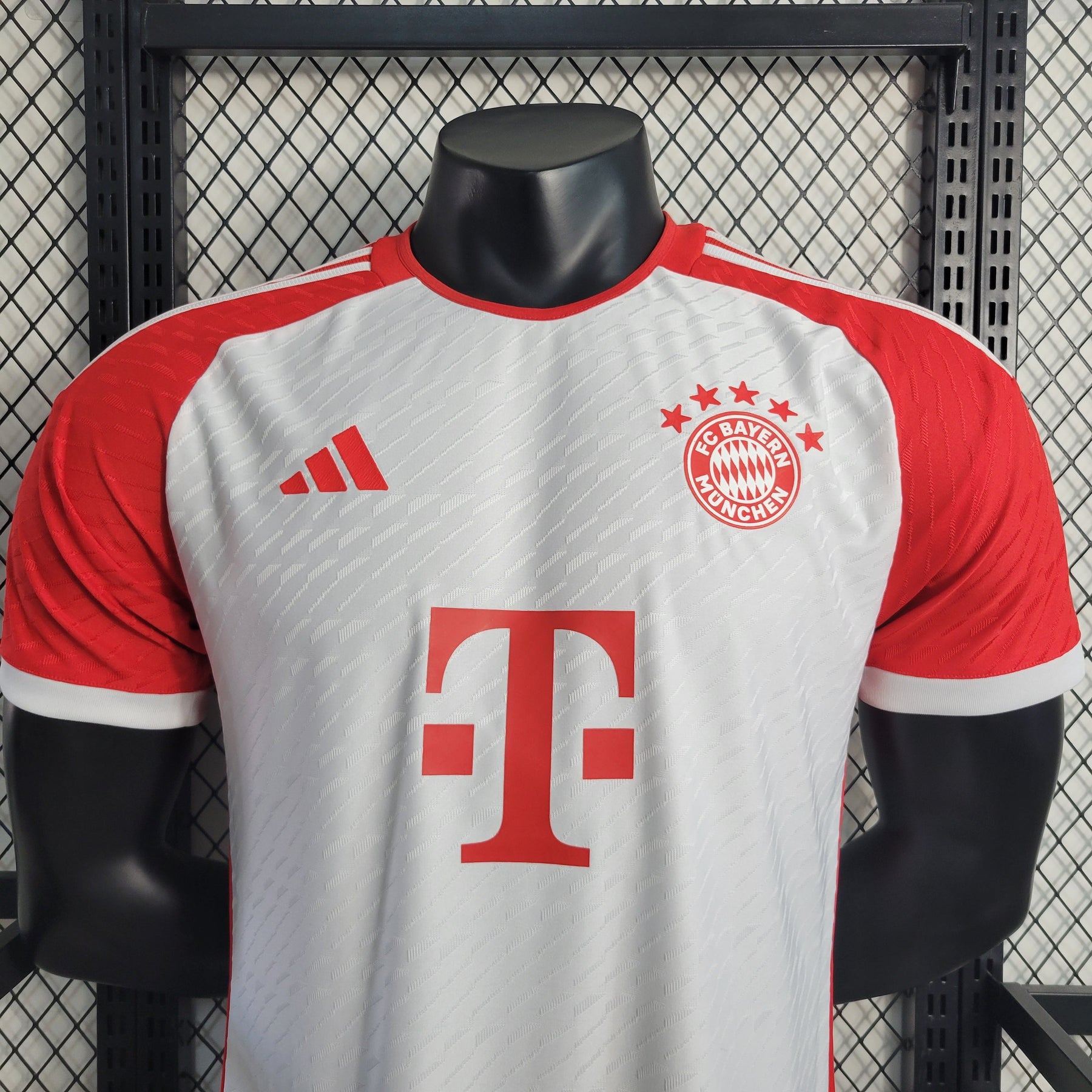 Camisa Bayern de Munique Home 2023/24 - Adidas Jogador Masculina - Branca/Vermelha