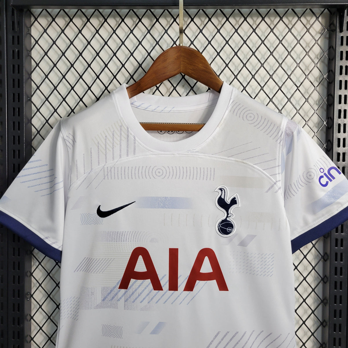 Camisa Tottenham Home 2023/24 - Nike Torcedor Feminina - Branca/Azul