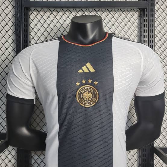 Camisa Seleção Alemanha 2022/23 - Adidas Jogador Masculina - Preta/Branca