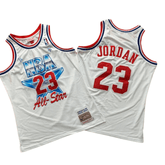 Regata Classica Mitchell & Ness Chicago Bulls "Jordan" N° 23 - Center Esportes Store