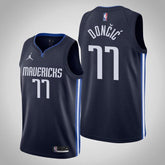 Regata Nike Swingman Dallas Mavericks "Doncic" N° 77 - Center Esportes Store